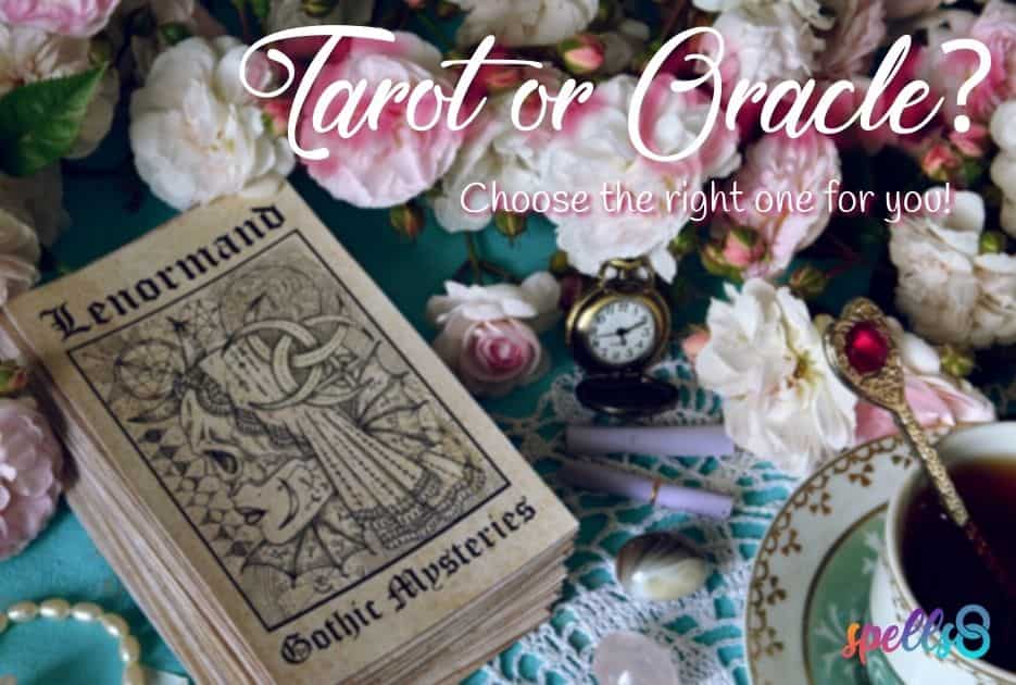 Oracle vs Tarot: Exploring the Pros and Cons to Make the Right Choice.