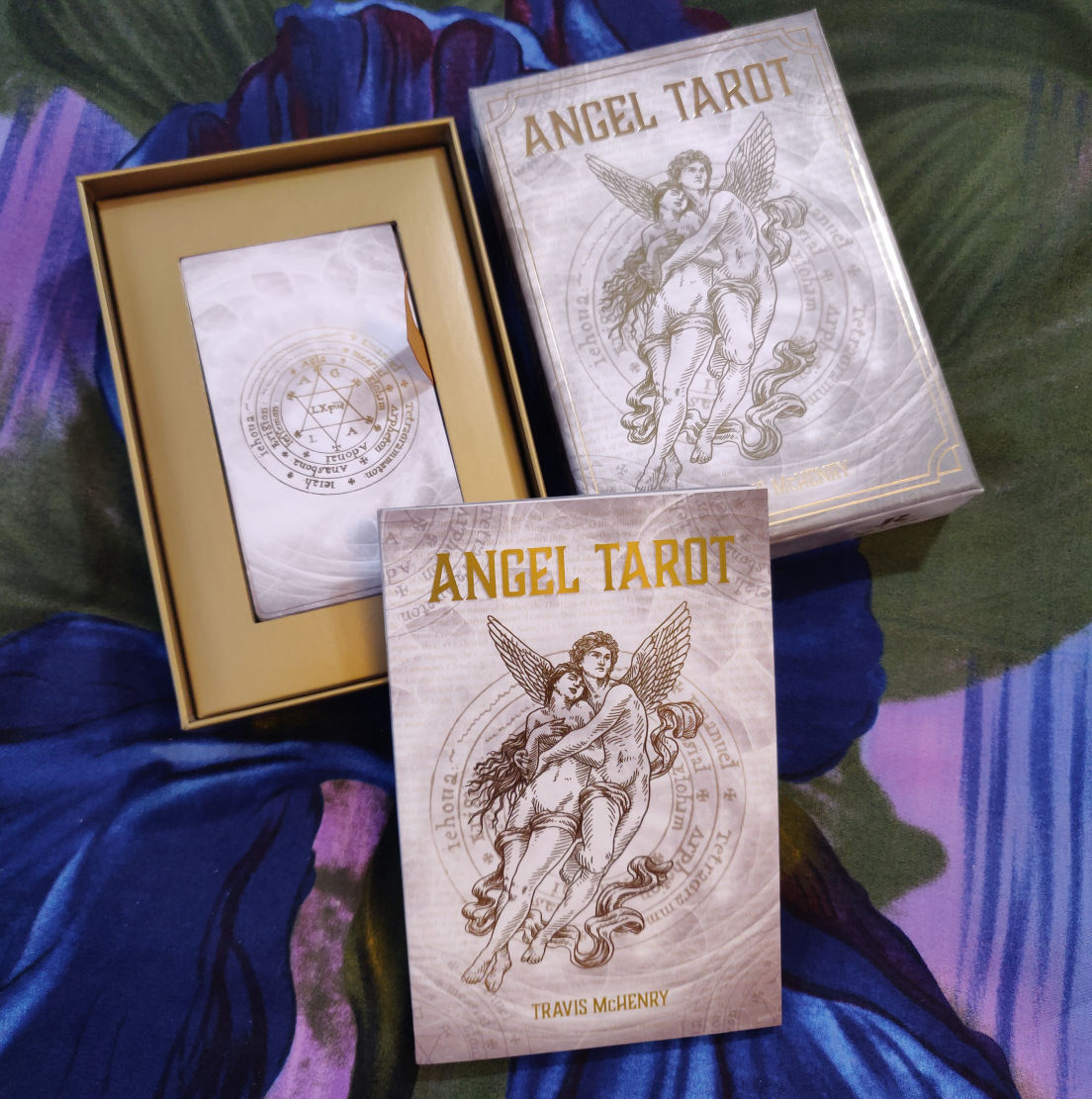 Experience the Magic: Free Angel Tarot Cards Reading for You