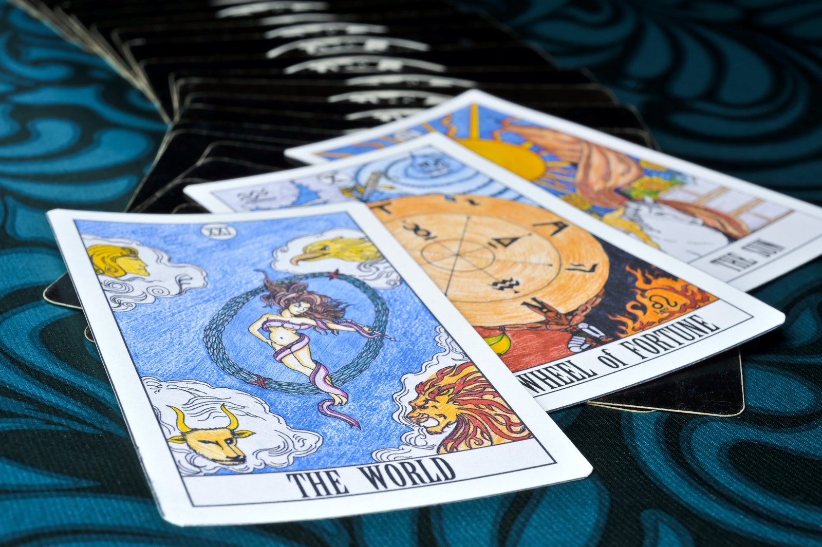 Master 2 tarot card meaning (Get clear answers from your tarot readings)